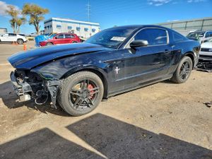 Ford Mustang 3.7L 6 2013