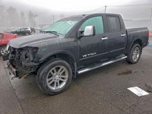 Nissan Titan S 5.6L 8 2012