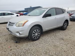 Nissan Rogue S 2.5L 4 2013