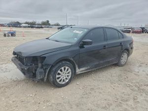 Volkswagen Jetta BASE 2.0L 4 2013