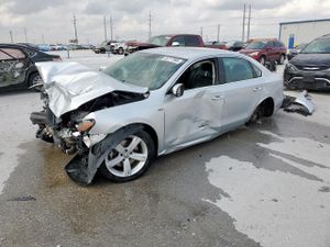 Volkswagen Passat S 1.8L 4 2015