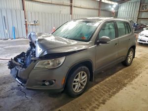 Volkswagen Tiguan S 2.0L 4 2011