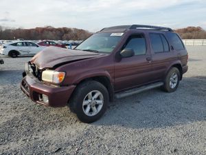Nissan Pathfinder LE 3.5L 6 2004