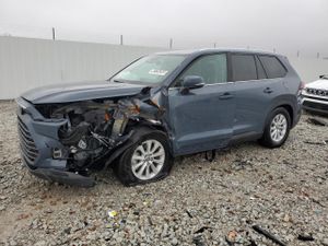 Toyota Grand Highlander LE 2.4L 4 2025