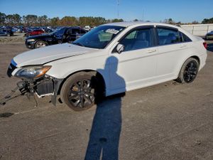 Chrysler 200 TOURING 3.6L 6 2014