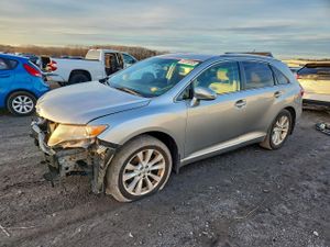 Toyota Venza LE 2.7L 4 2015