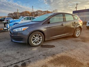 Ford Focus SE 2.0L 4 2015