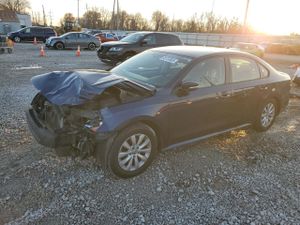 Volkswagen Passat S 1.8L 4 2015