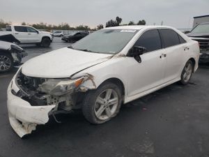 Toyota Camry L 2.5L 4 2013