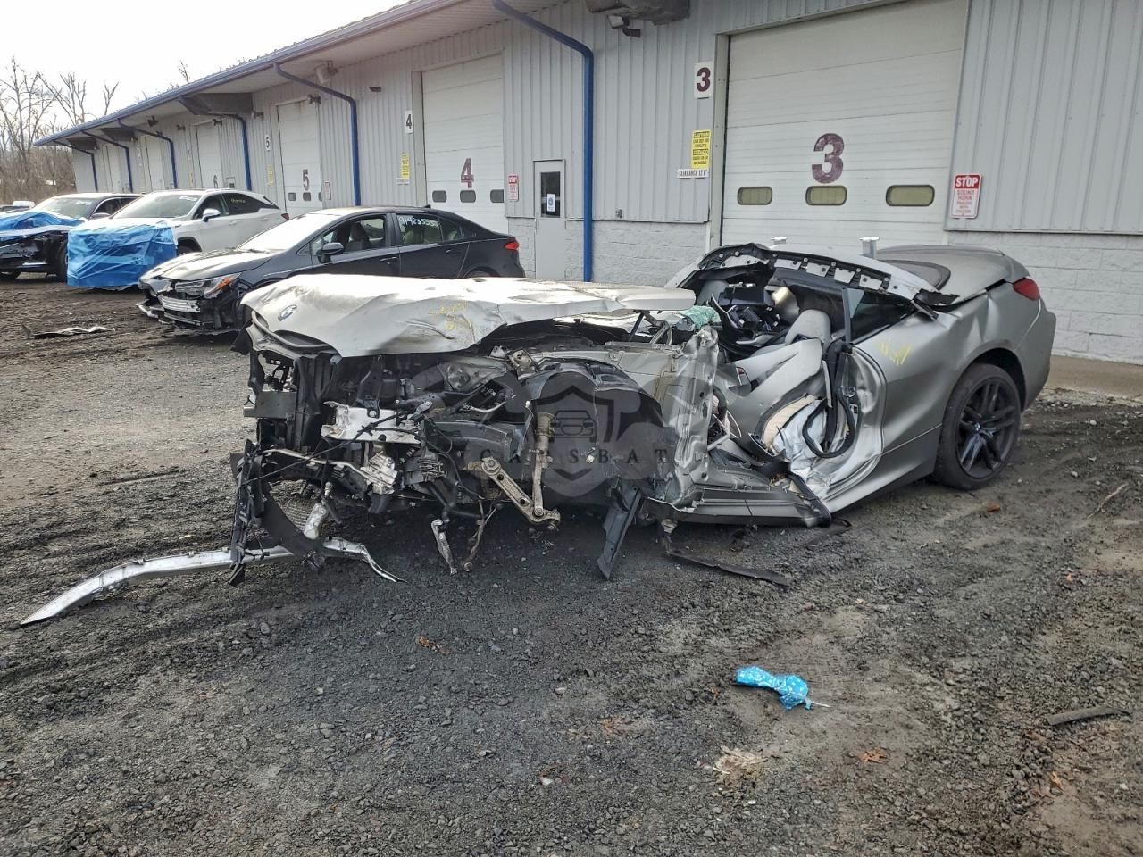 BMW M8 4.4L 8 2022