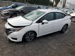 Nissan Versa SV 1.6L 4 2025