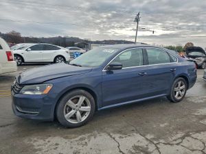 Volkswagen Passat SE 1.8L 4 2014