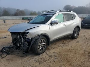 Nissan Rogue S 2.5L 4 2015
