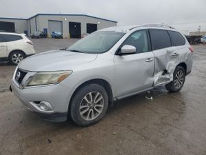 Nissan Pathfinder S 3.5L 6 2013