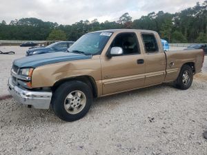 Chevrolet Silverado 1500 C1500 4.8L 8 2001