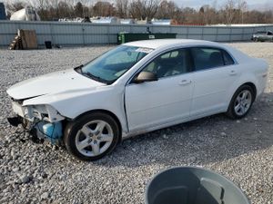 Chevrolet Malibu LS 2.4L 4 2012