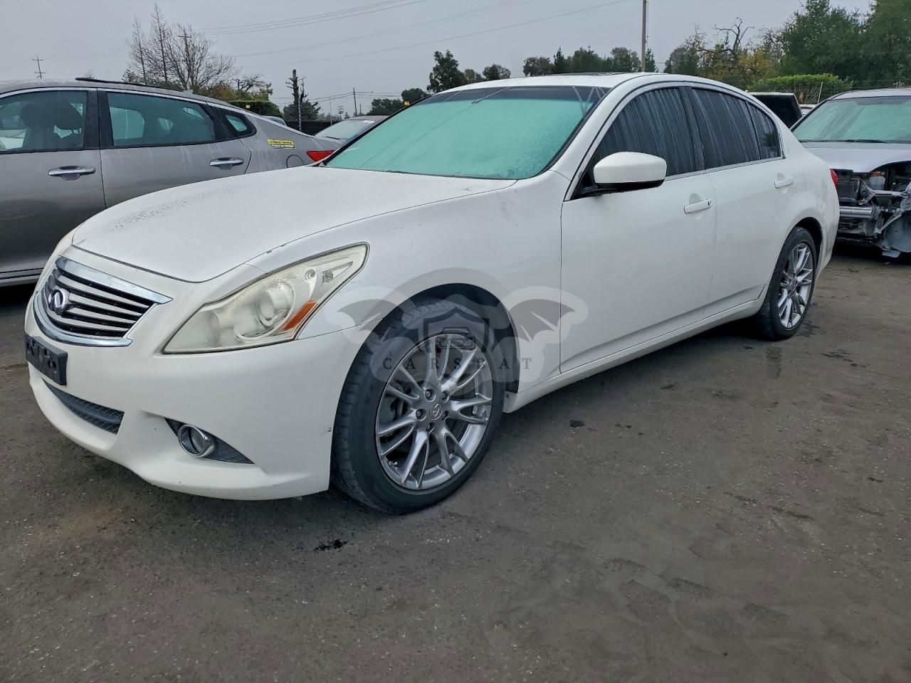 Infiniti G37 3.7L 6 2011
