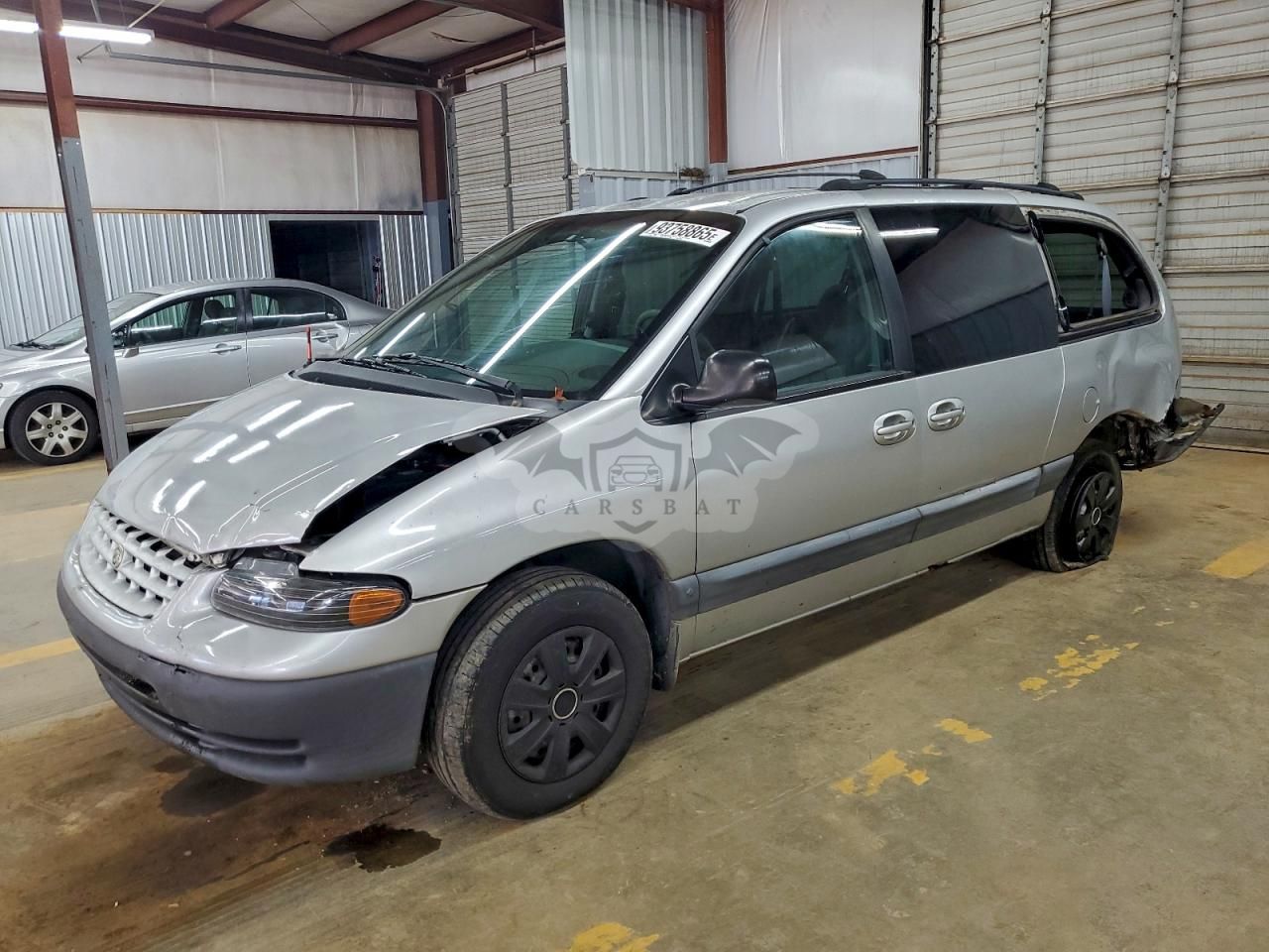 Chrysler Grand Voyager SE 3.3L 6 2000