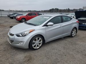 Hyundai Elantra GLS 1.8L 4 2013
