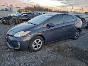 Toyota Prius 1.8L 4 2015