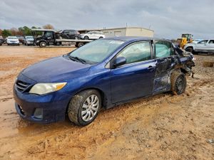Toyota Corolla BASE 1.8L 4 2013