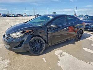 Hyundai Elantra SE 1.8L 4 2014