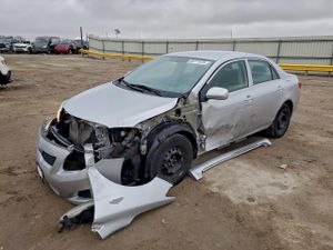 Toyota Corolla BASE 1.8L 4 2010