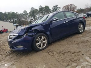 Hyundai Sonata SE 2.4L 4 2013