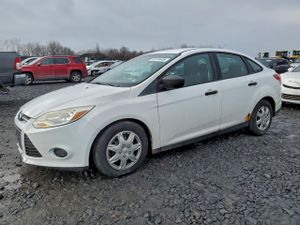 Ford Focus S 2.0L 4 2012