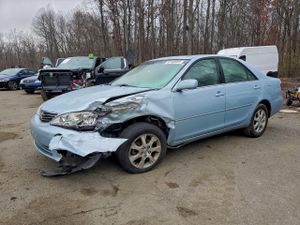 Toyota Camry LE 2.4L 4 2005