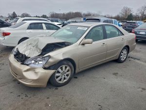 Toyota Camry LE 3.0L 6 2002