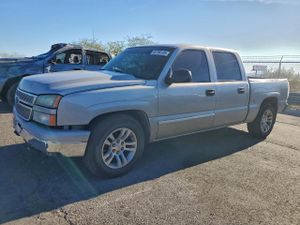 Chevrolet Silverado 1500 C1500 4.8L 8 2006