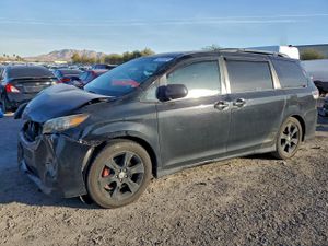 Toyota Sienna SPORT 3.5L 6 2012