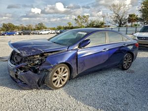 Hyundai Sonata SE 2.0L 4 2013