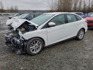 Ford Focus SE 2.0L 4 2015