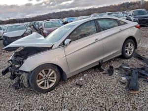Hyundai Sonata GLS 2.4L 4 2013