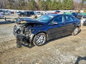 Ford Fusion SE 2.5L 4 2013