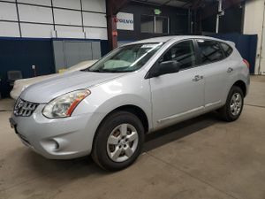 Nissan Rogue S 2.5L 4 2013