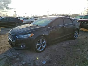 Ford Fusion SE 2.5L 4 2014
