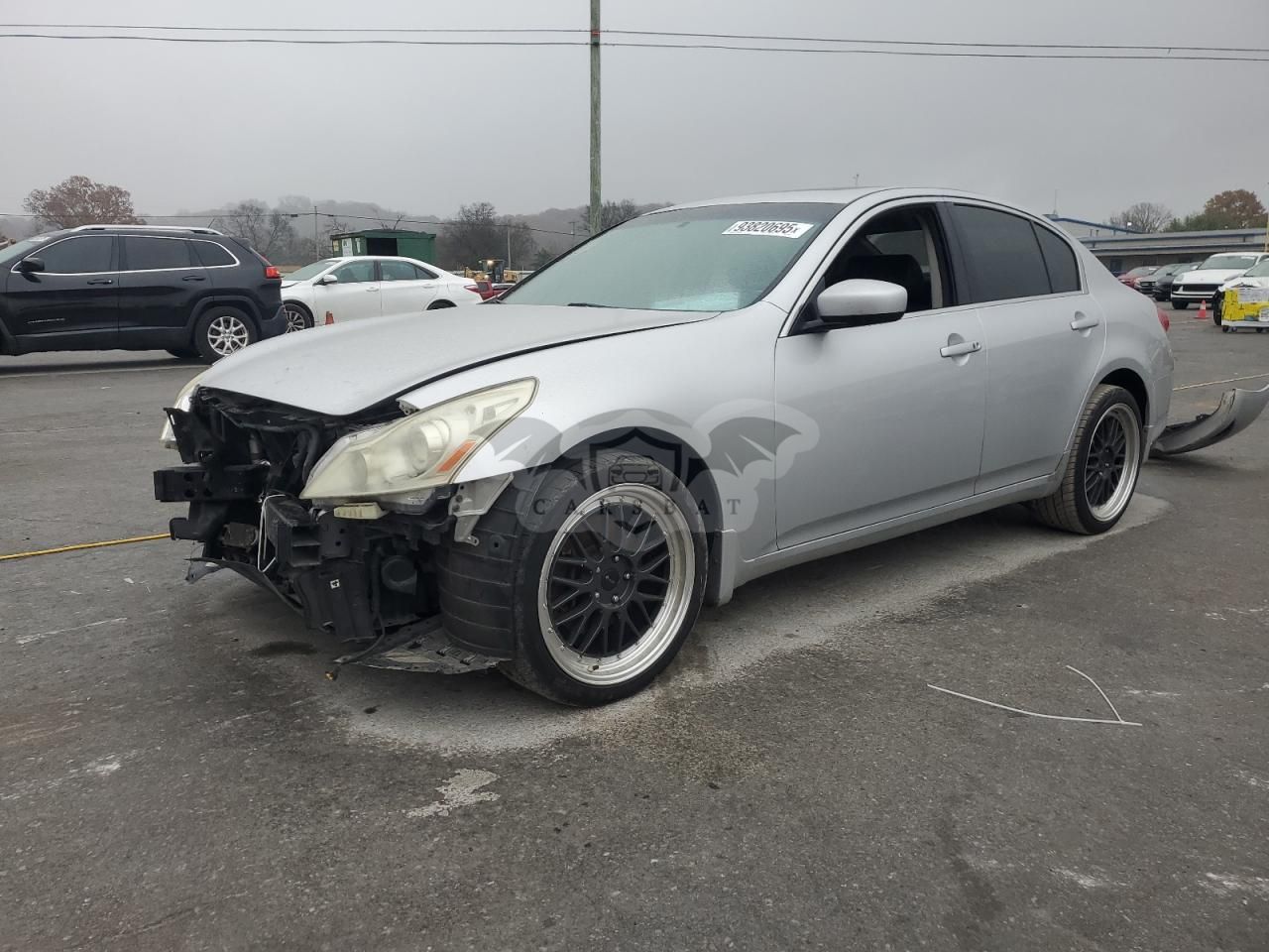 Infiniti G37 3.7L 6 2011