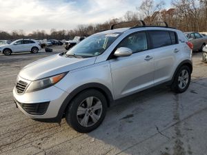 Kia Sportage LX 2.4L 4 2011