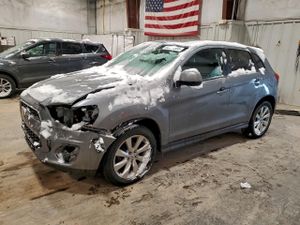 Mitsubishi Outlander ES 2.0L 4 2015