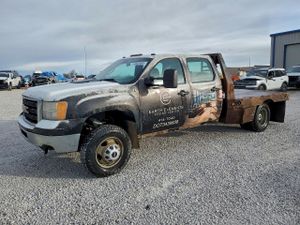 GMC Sierra K3500 6.6L 8 2013