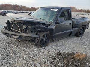 Chevrolet Silverado 1500 C1500 4.8L 8 2003