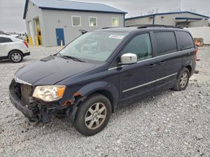 Chrysler Town & Country TOURING 3.8L 6 2010