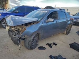 Ford Focus SES 2.0L 4 2011