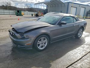 Ford Mustang 3.7L 6 2013