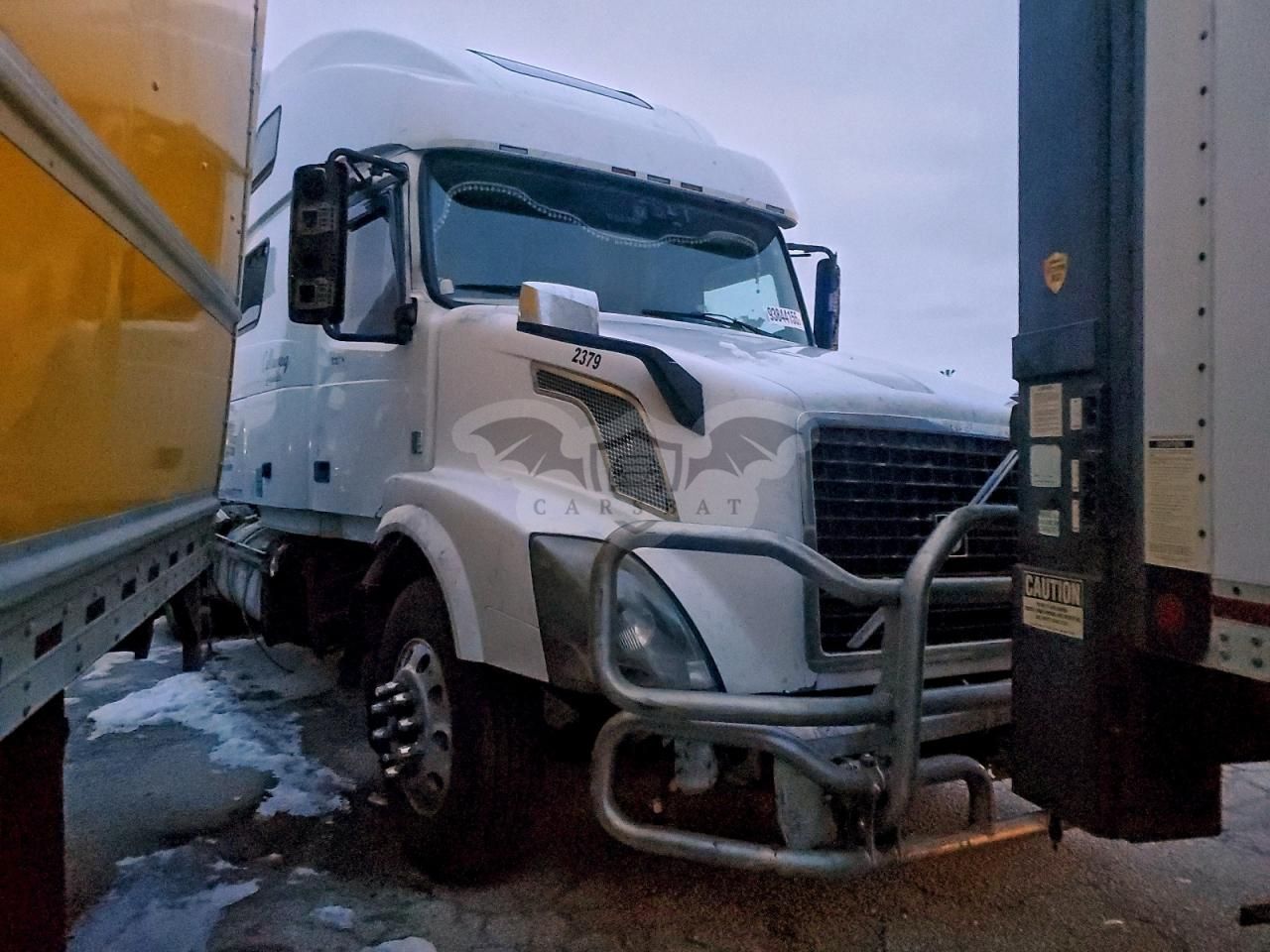 Volvo VNL VNL 12.8L 6 2010