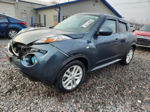 Nissan Juke S 1.6L 4 2013