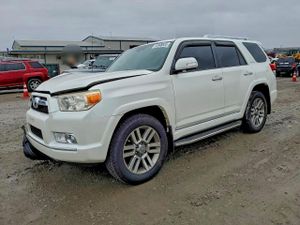 Toyota 4Runner SR5 4.0L 6 2013